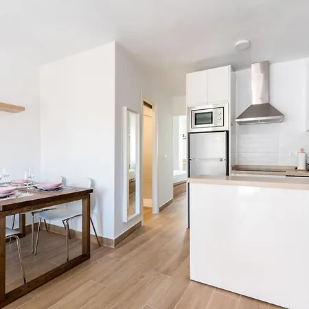 Holi-Rent Pureza Apartment Seville Exterior photo