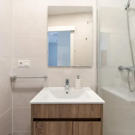 Holi-Rent Pureza Apartment Seville Exterior photo